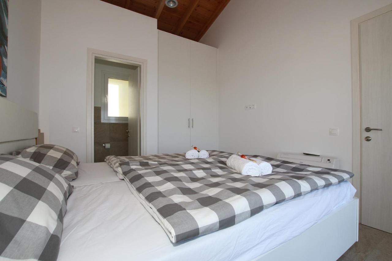 Sunset Sea View Villa 6 Ариллас Экстерьер фото