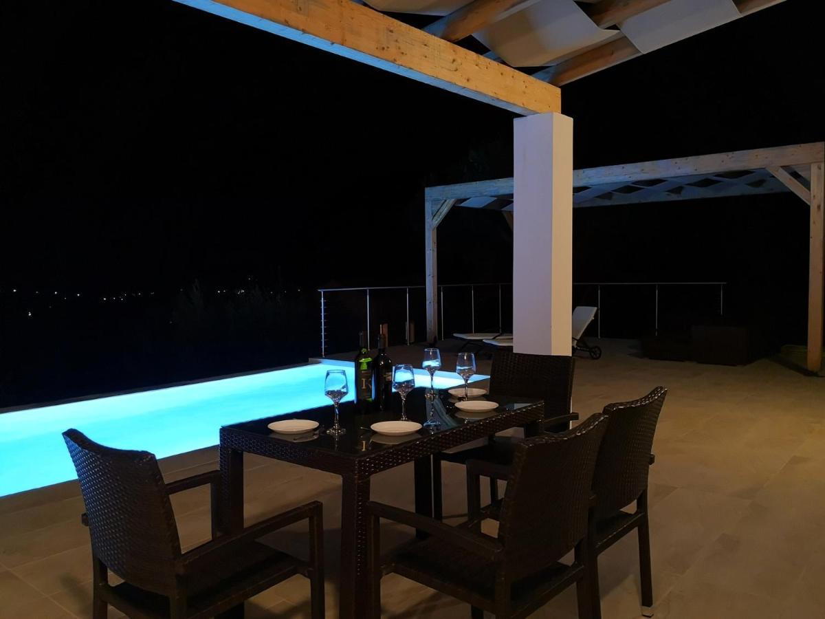 Sunset Sea View Villa 6 Ариллас Экстерьер фото