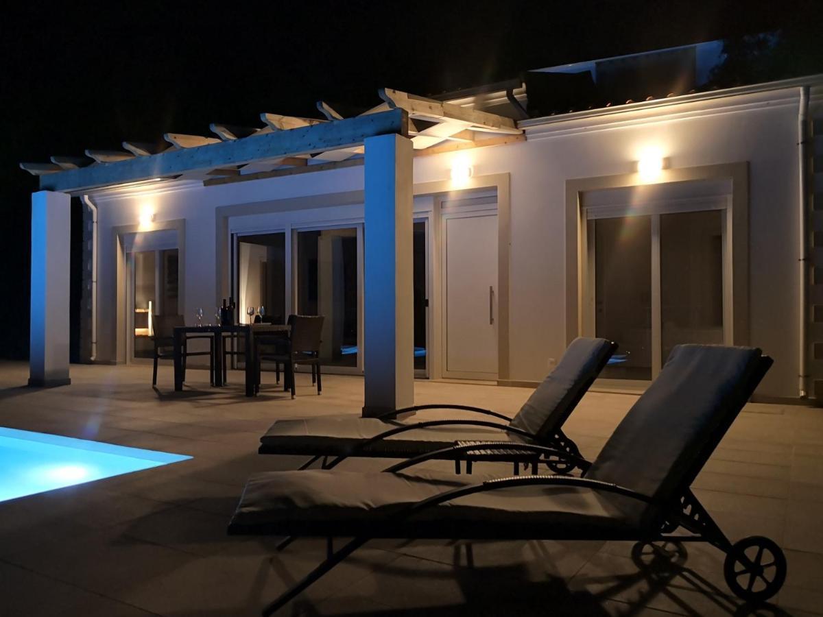 Sunset Sea View Villa 6 Ариллас Экстерьер фото