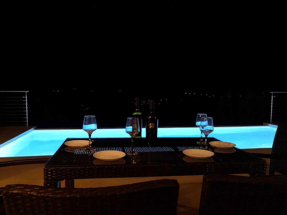 Sunset Sea View Villa 6 Ариллас Экстерьер фото