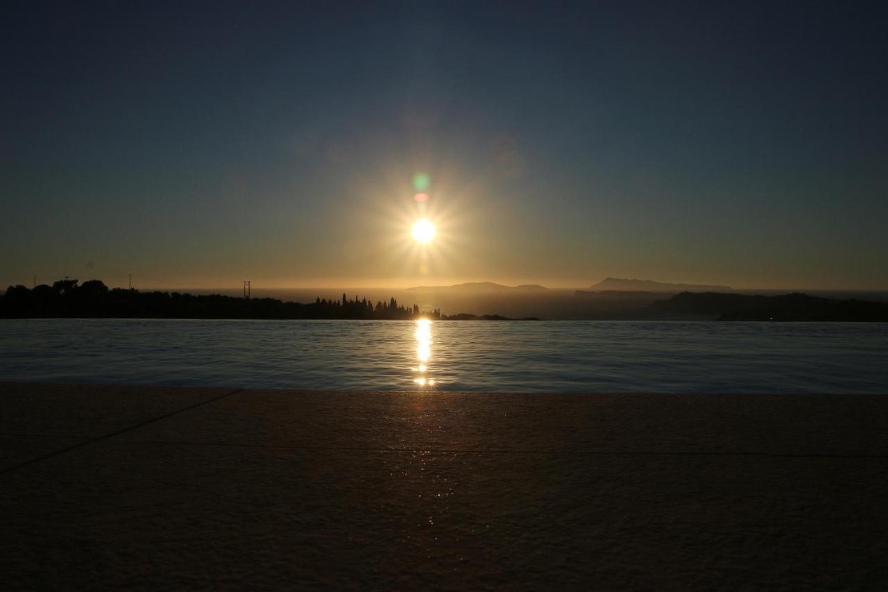Sunset Sea View Villa 6 Ариллас Экстерьер фото